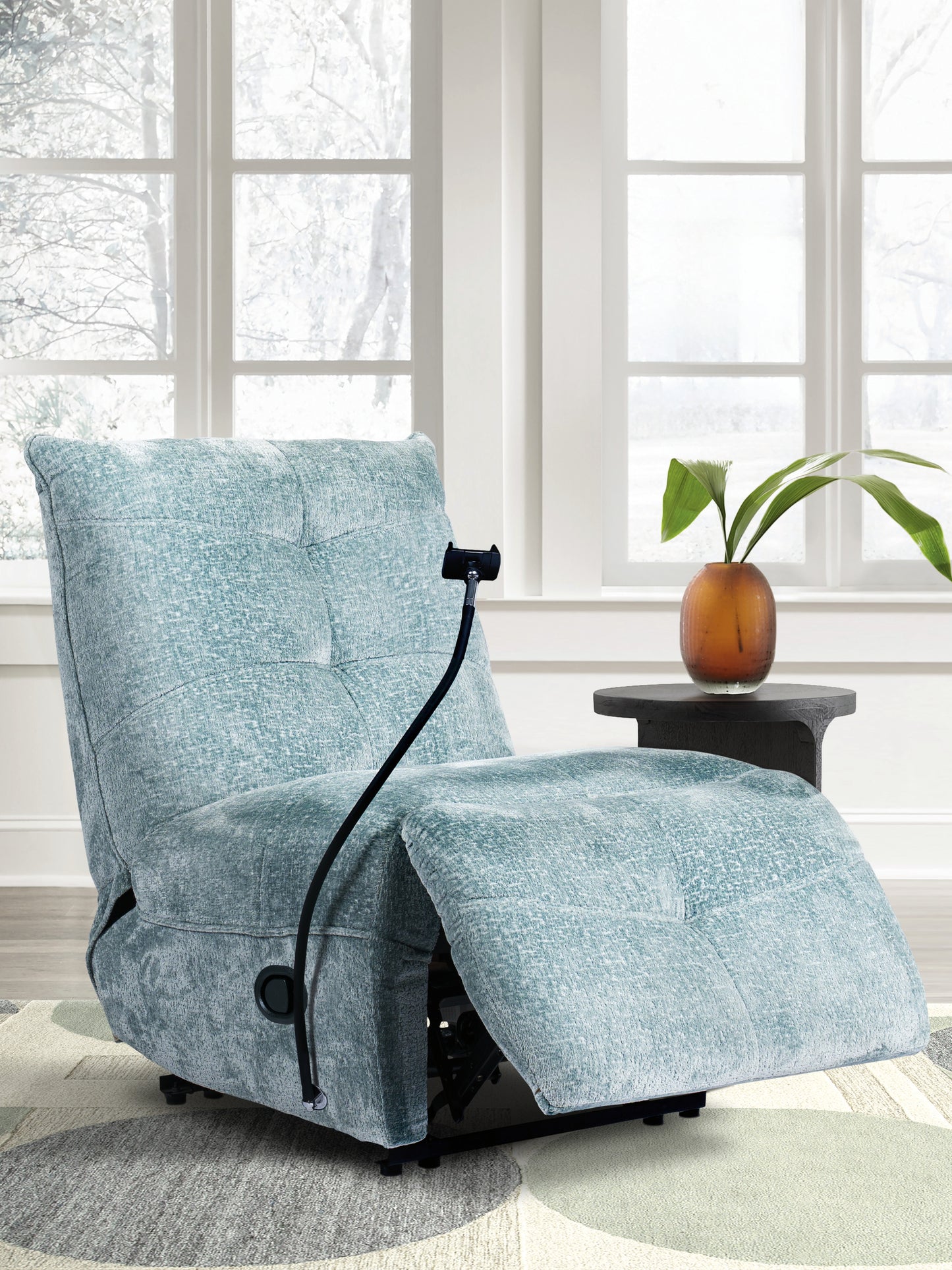 Burlyton Recliner