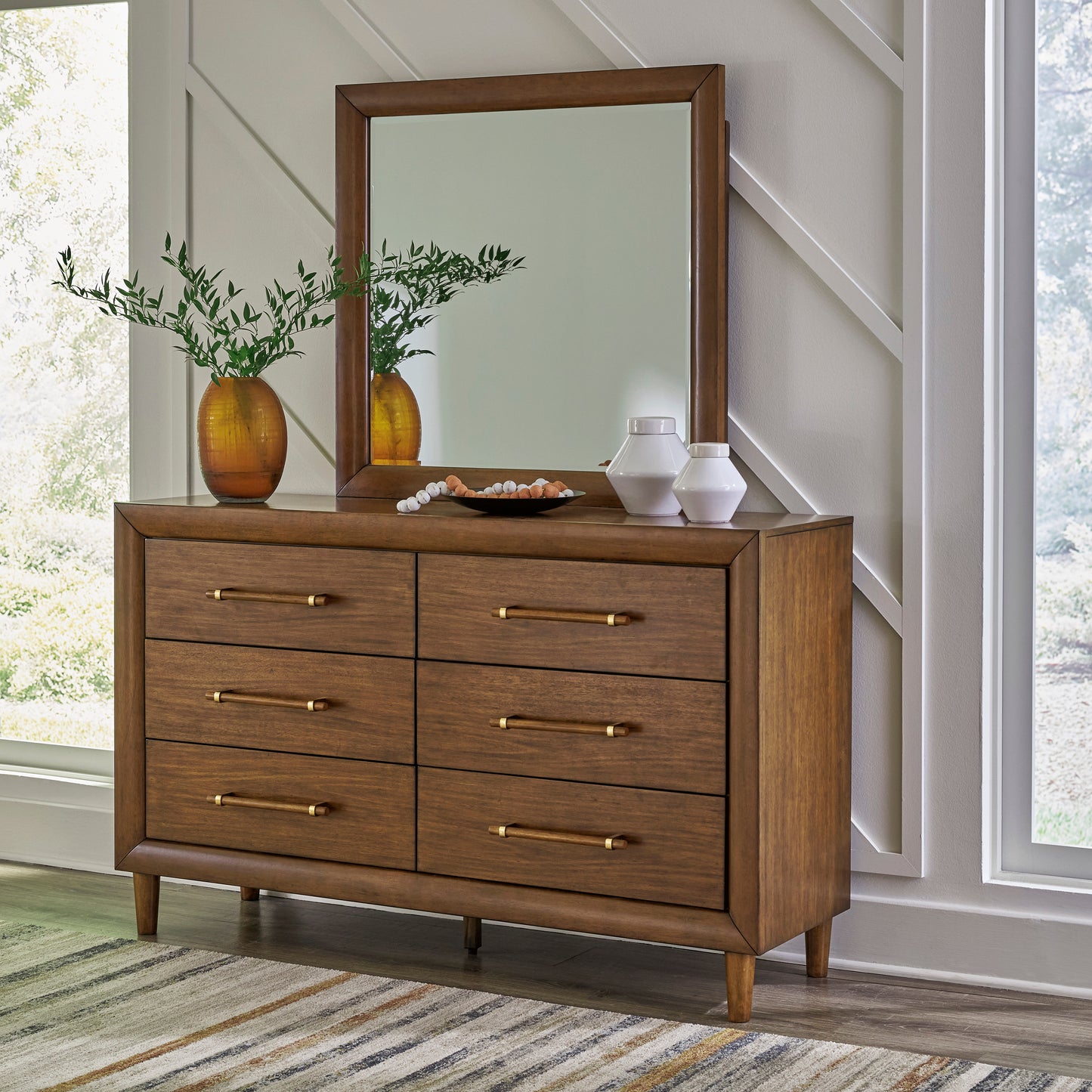 Lyncott Queen Bedroom Set