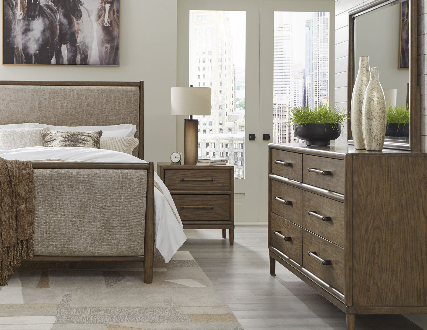 Roanhowe 5-Piece King Bedroom Set