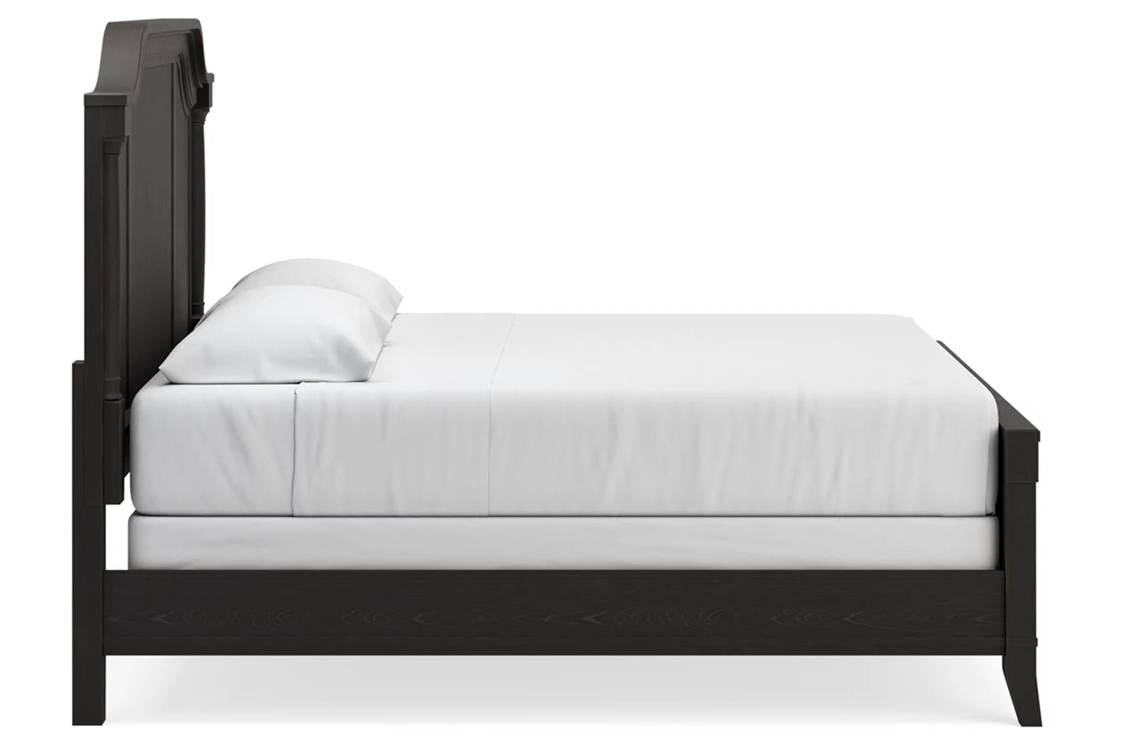 Welltern King Panel Bed