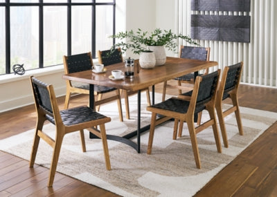 Fortmaine Dining Table