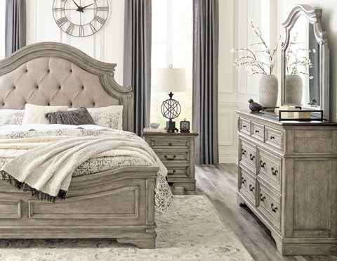 Lodenbay Queen Bed