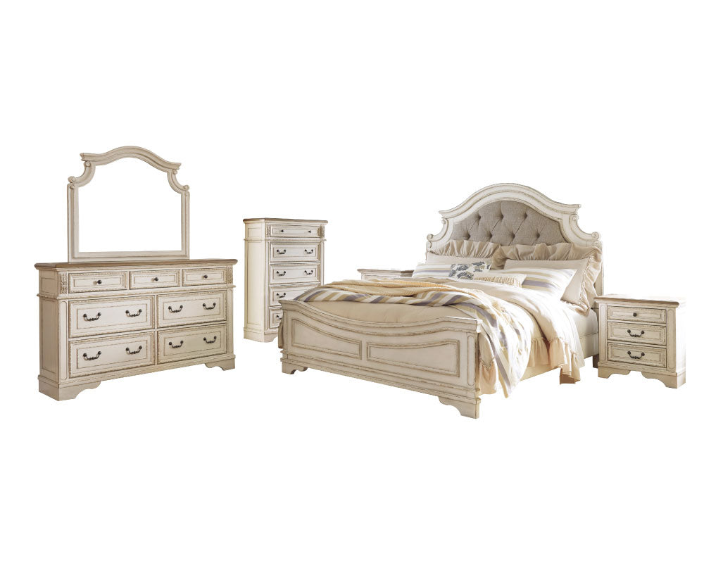 Realyn Queen Bedroom Set