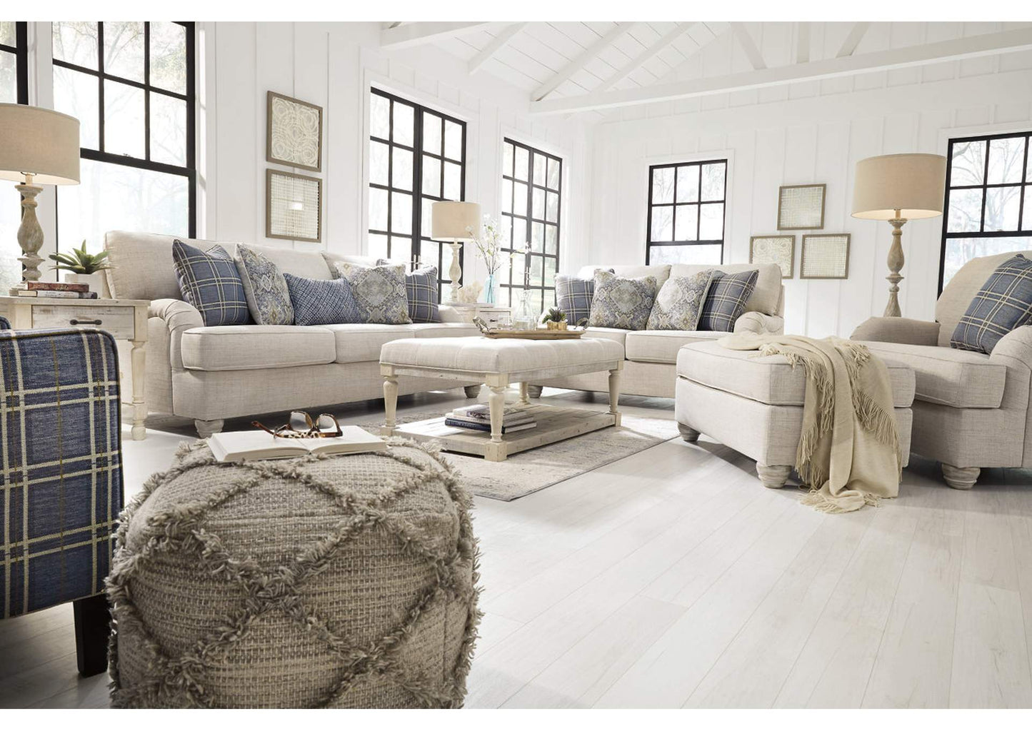 Traemore Sofa