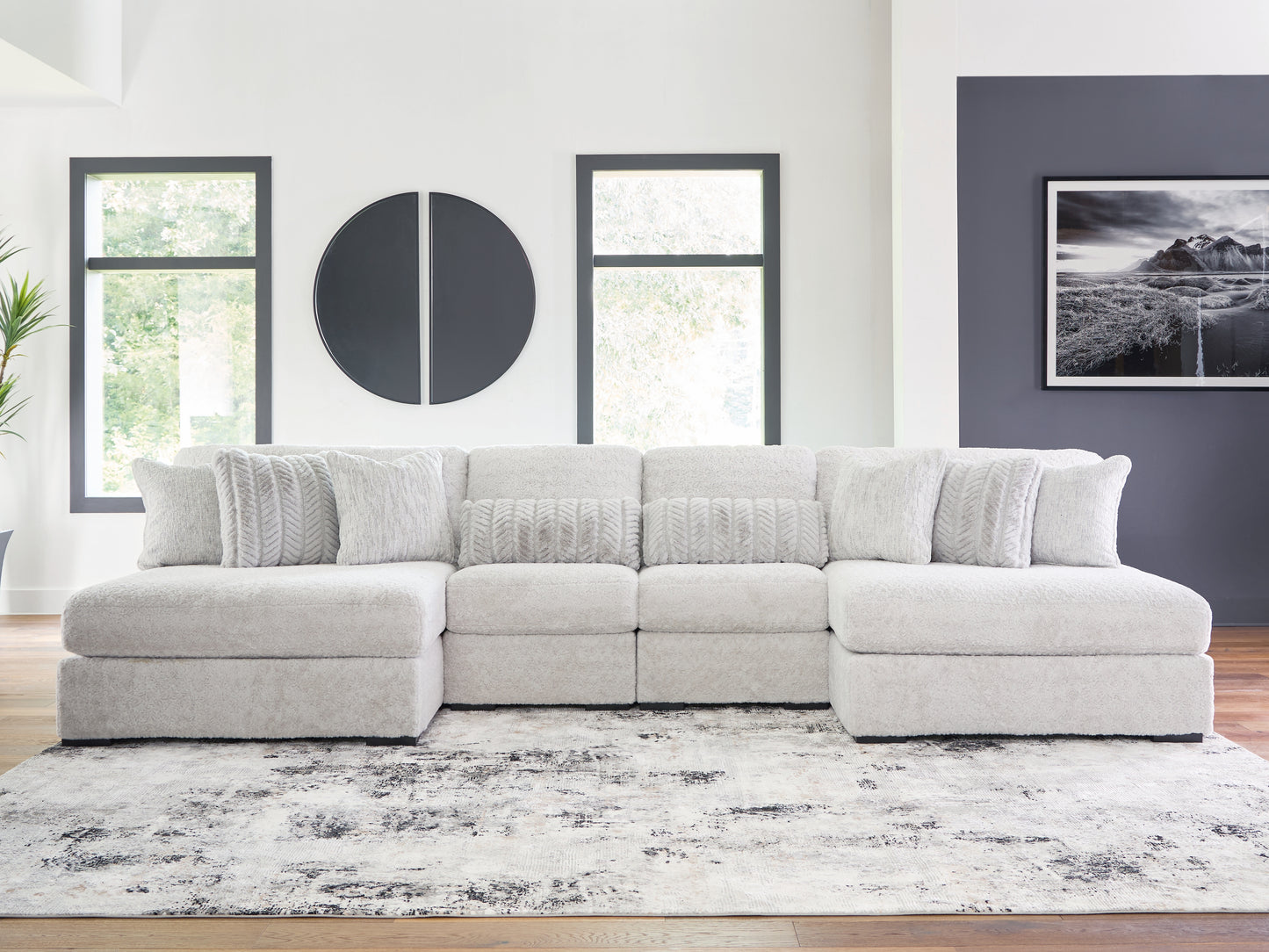 Snodoodle 4-Piece Sectional with Chaise