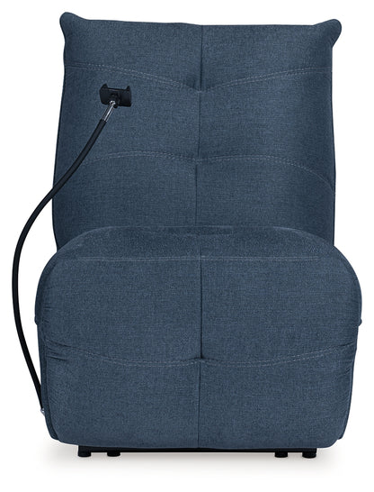 Burlyton Recliner