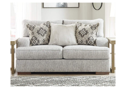 Mercado Loveseat