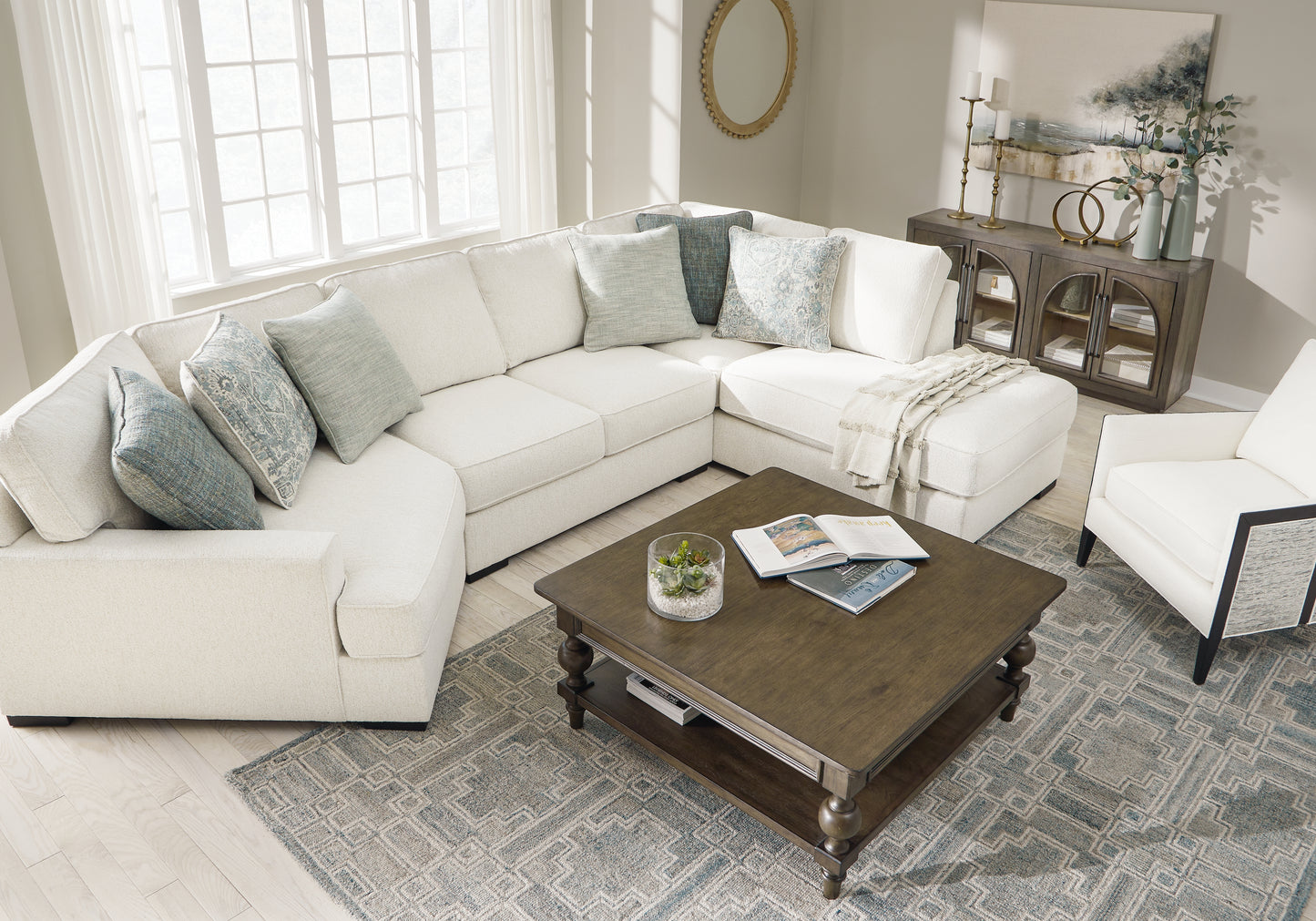 Flynndale 3-Piece Sectional with Chaise