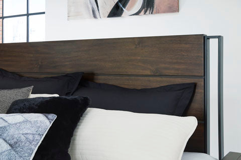 Zumbado 5-Piece Queen Bedroom Set