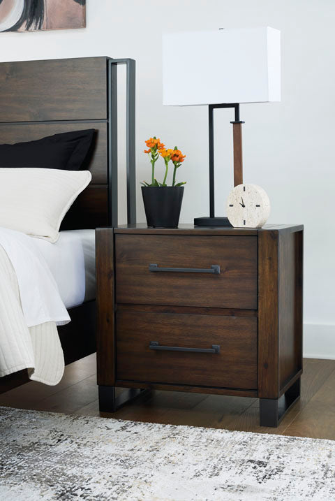 Zumbado 5-Piece Queen Bedroom Set