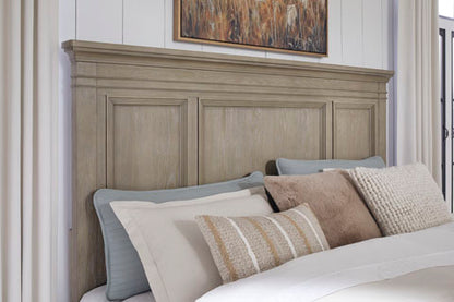 Vallardia 5-Piece Queen Bedroom Set