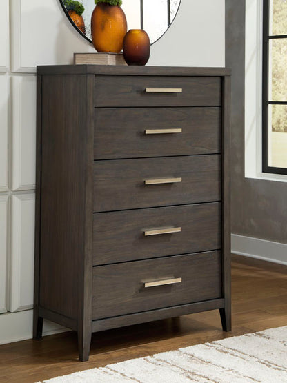 Westonfort 5-Piece Queen Bedroom Set