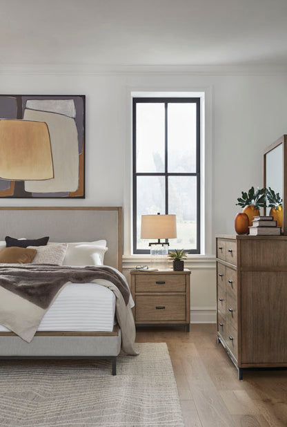 Tomtyn 5-Piece Queen Bedroom Set