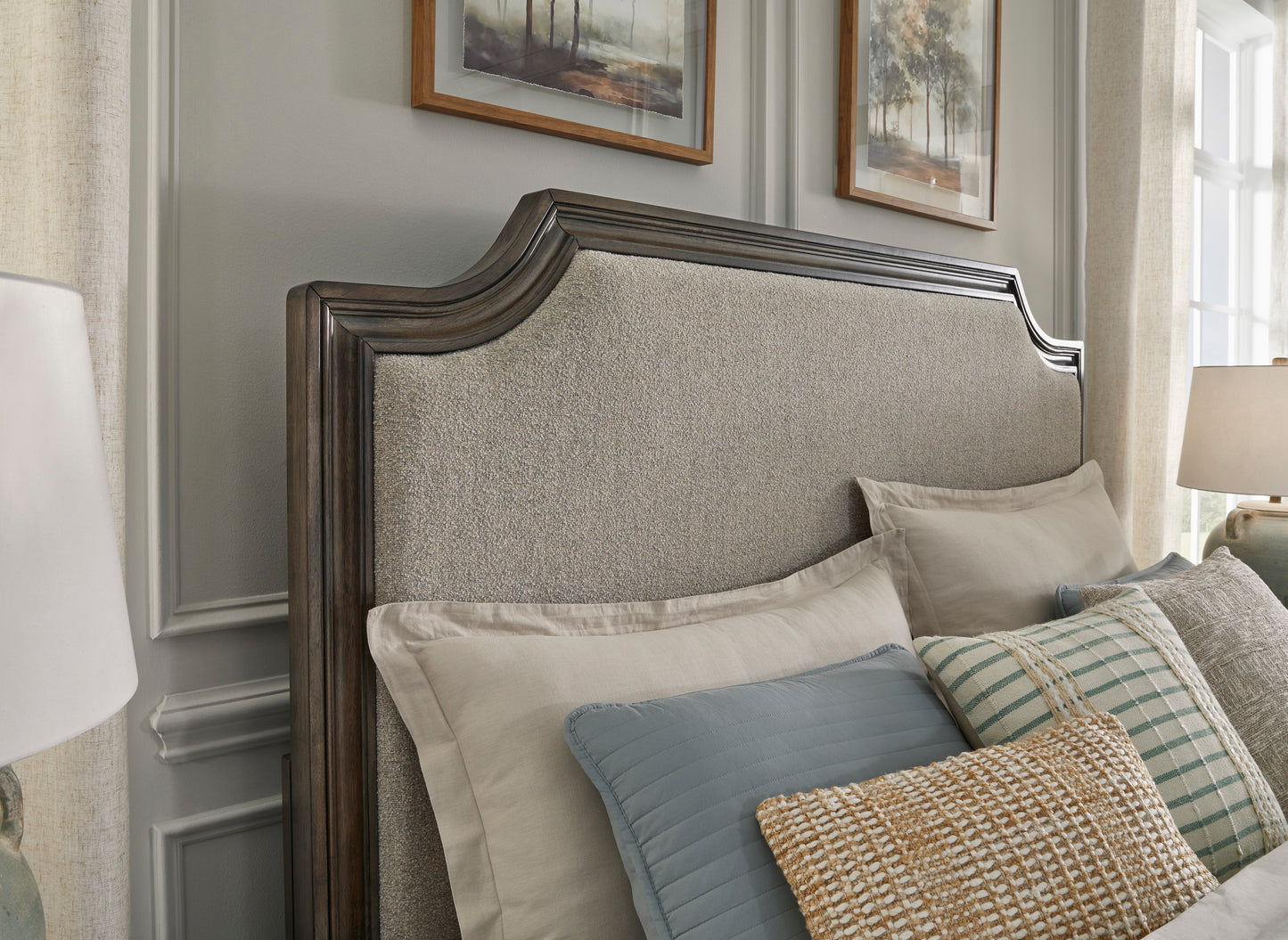 Veramond Queen Bedroom Set