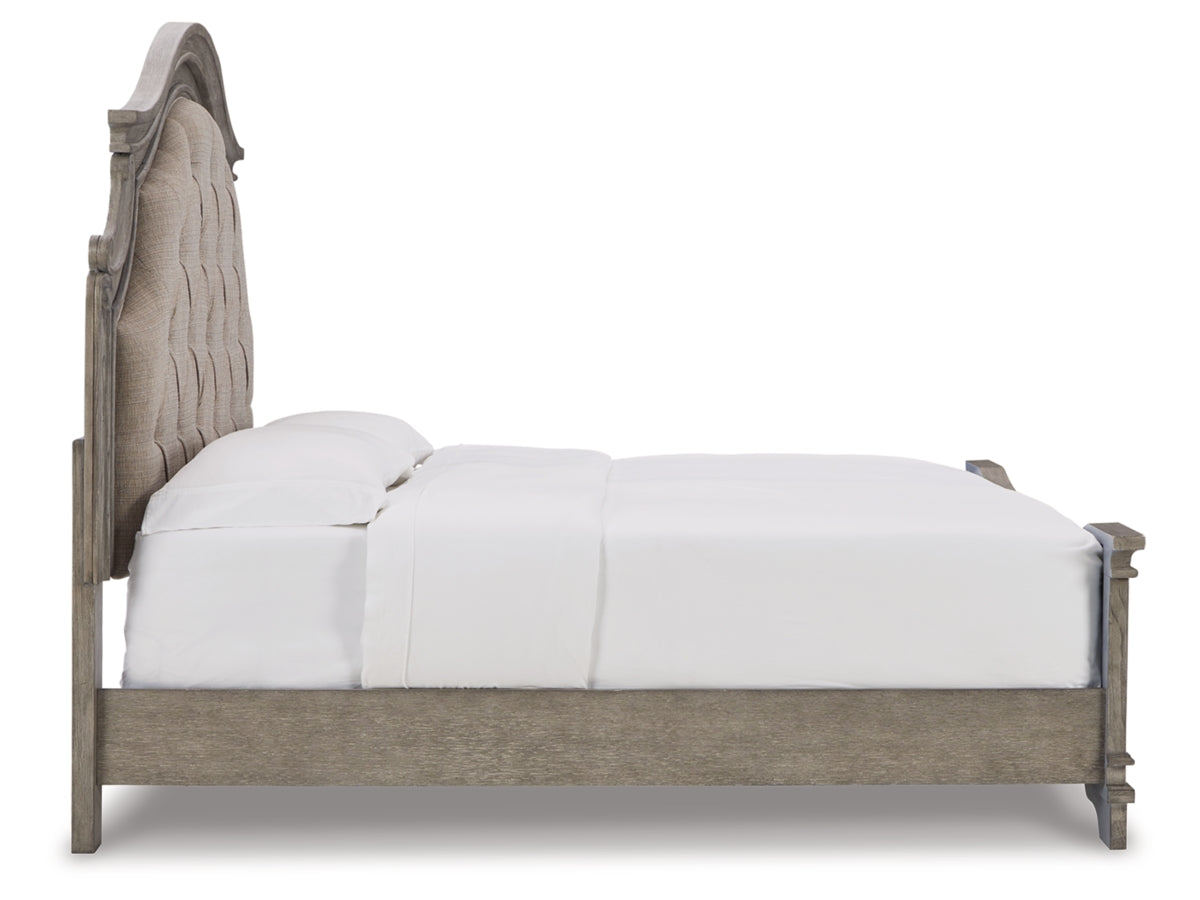 Lodenbay King Bed