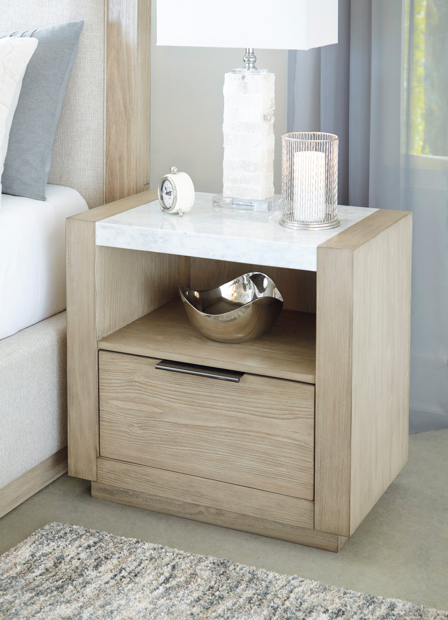 Hennington King Bedroom Set