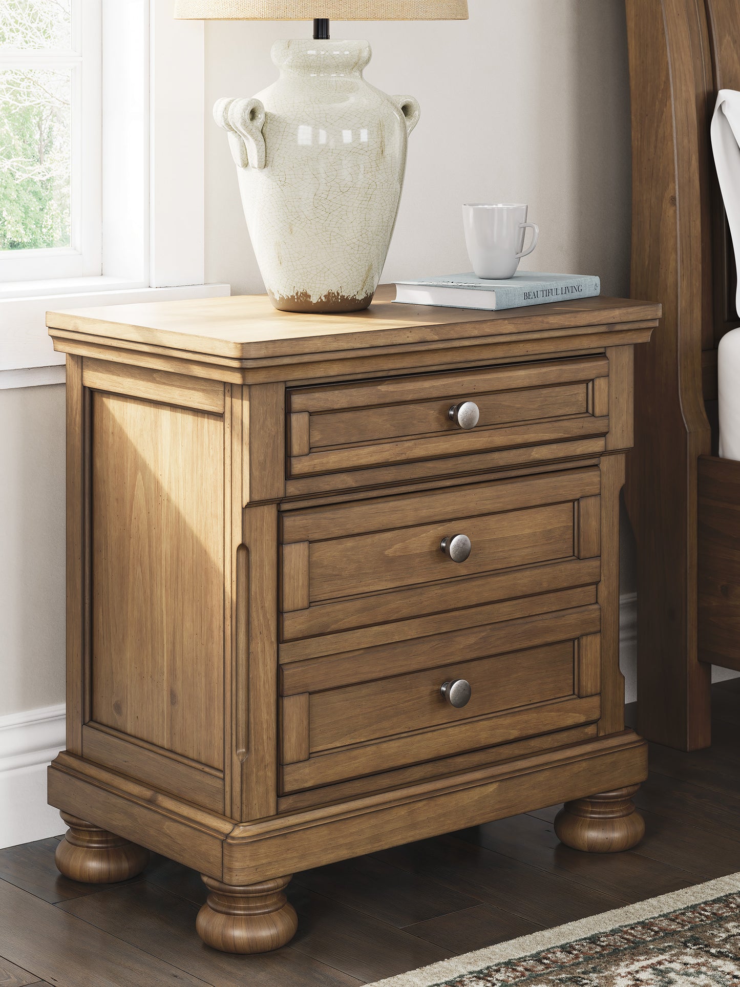 Vandenmore King Bedroom Set