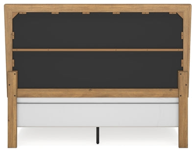 Takston Queen Panel Bed