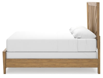 Takston Queen Panel Bed