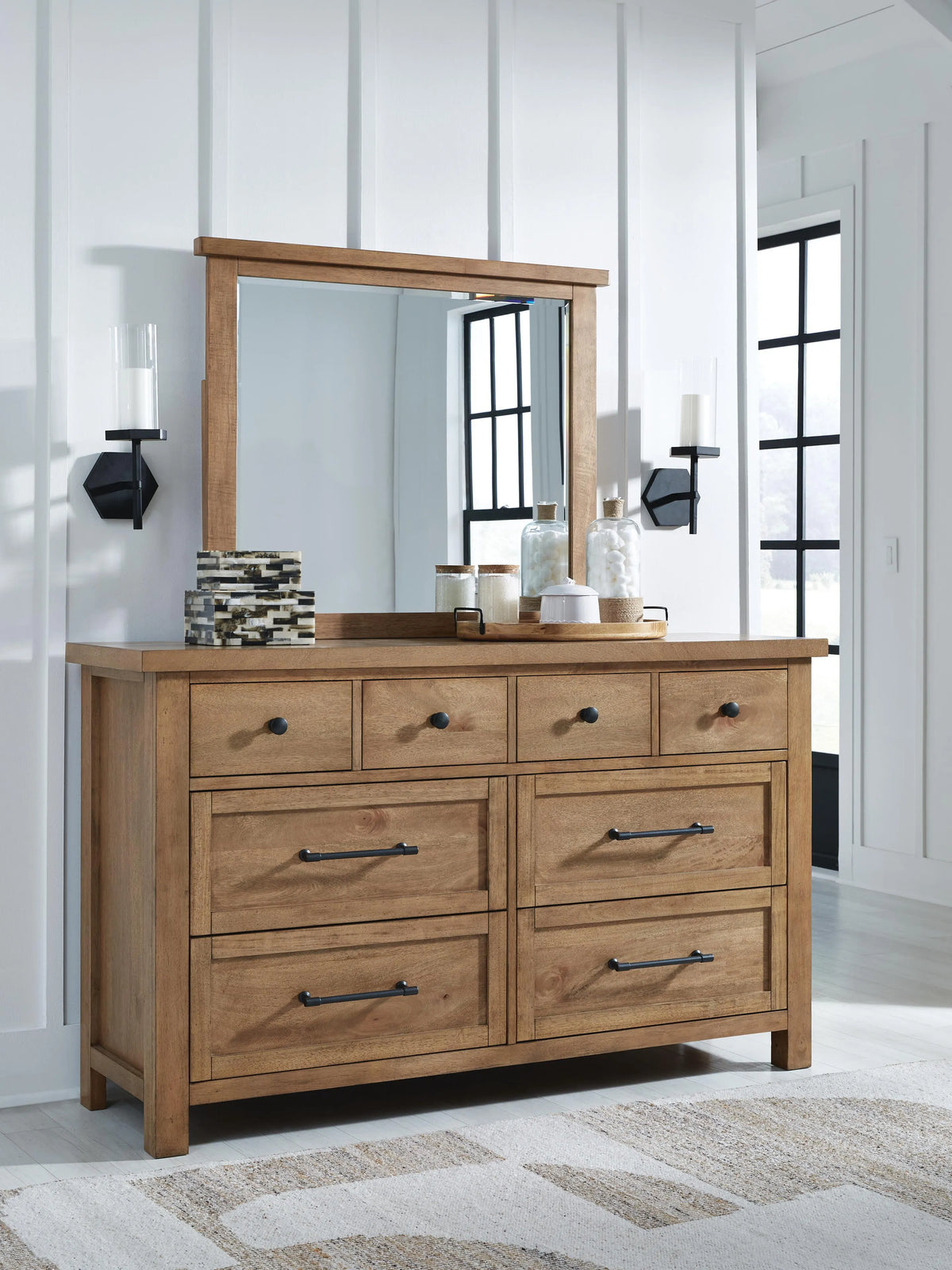 Kristiland Queen Bedroom Set