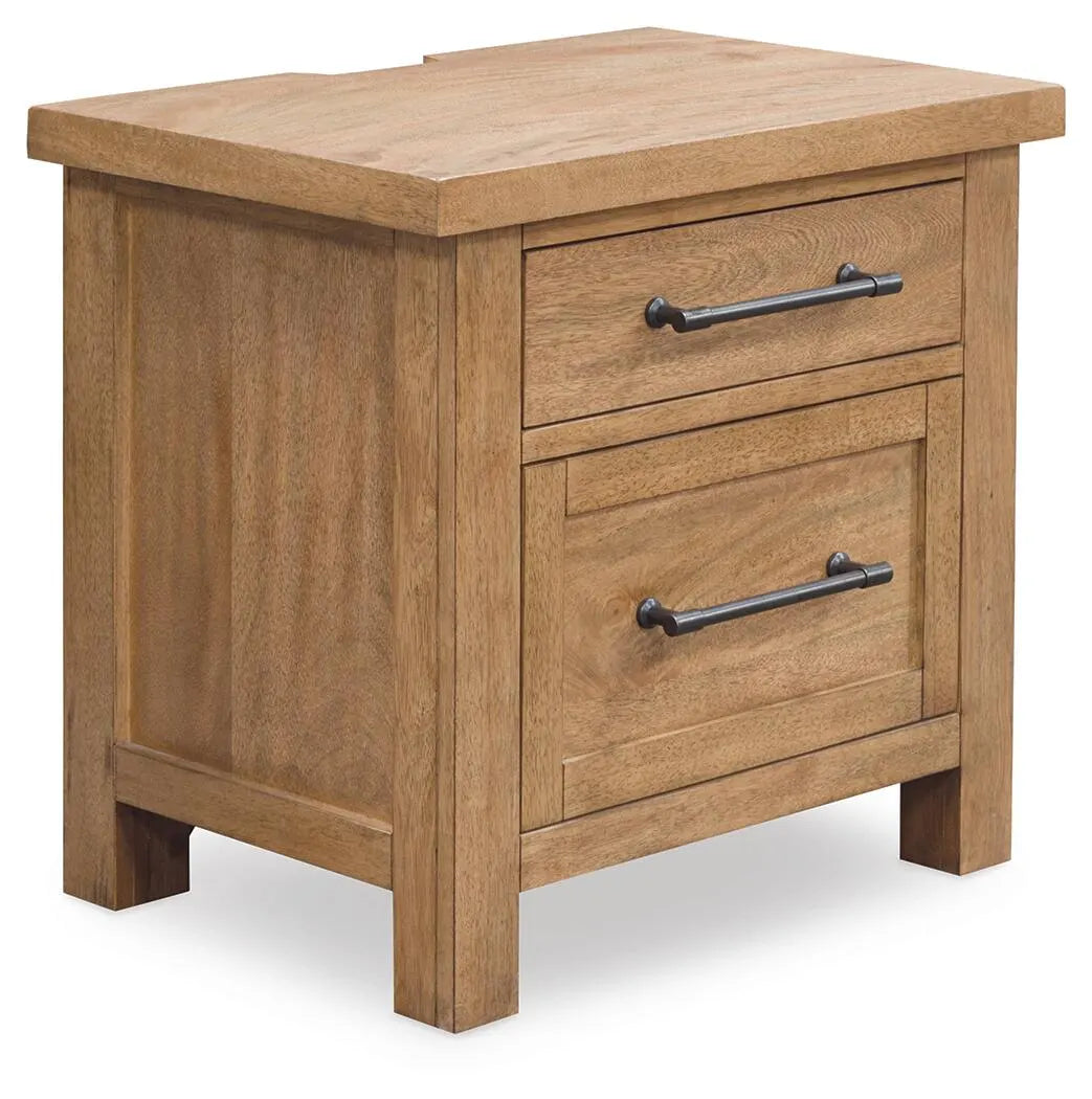 Kristiland Queen Bedroom Set