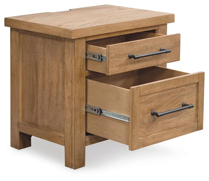 Kristiland Queen Bedroom Set