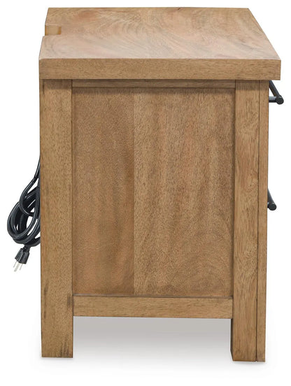 Kristiland Queen Bedroom Set