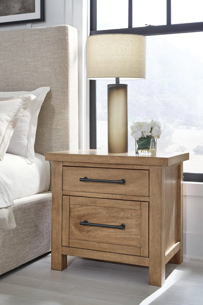 Kristiland Queen Bedroom Set