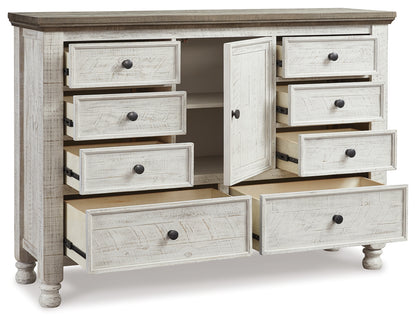Havalance Dresser