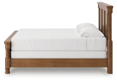 Chadworth King Poster Bed
