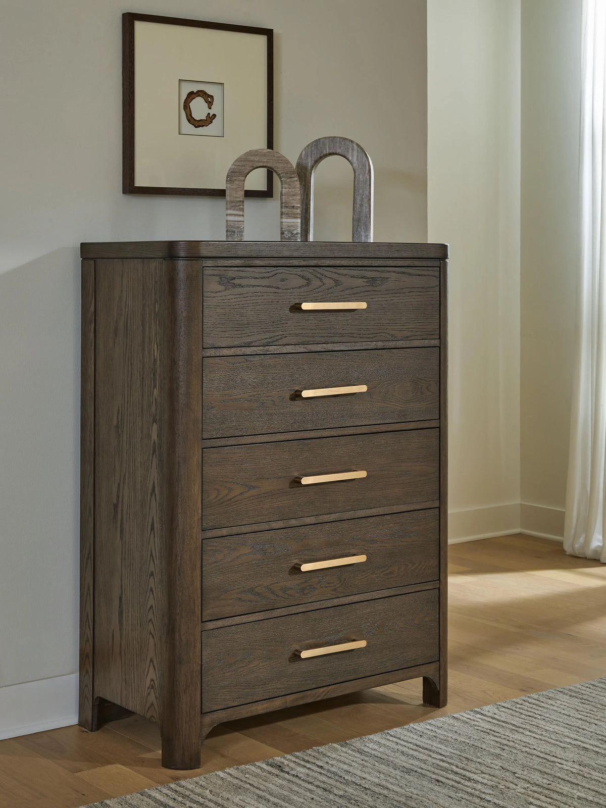 Darimore Chest of Drawers
