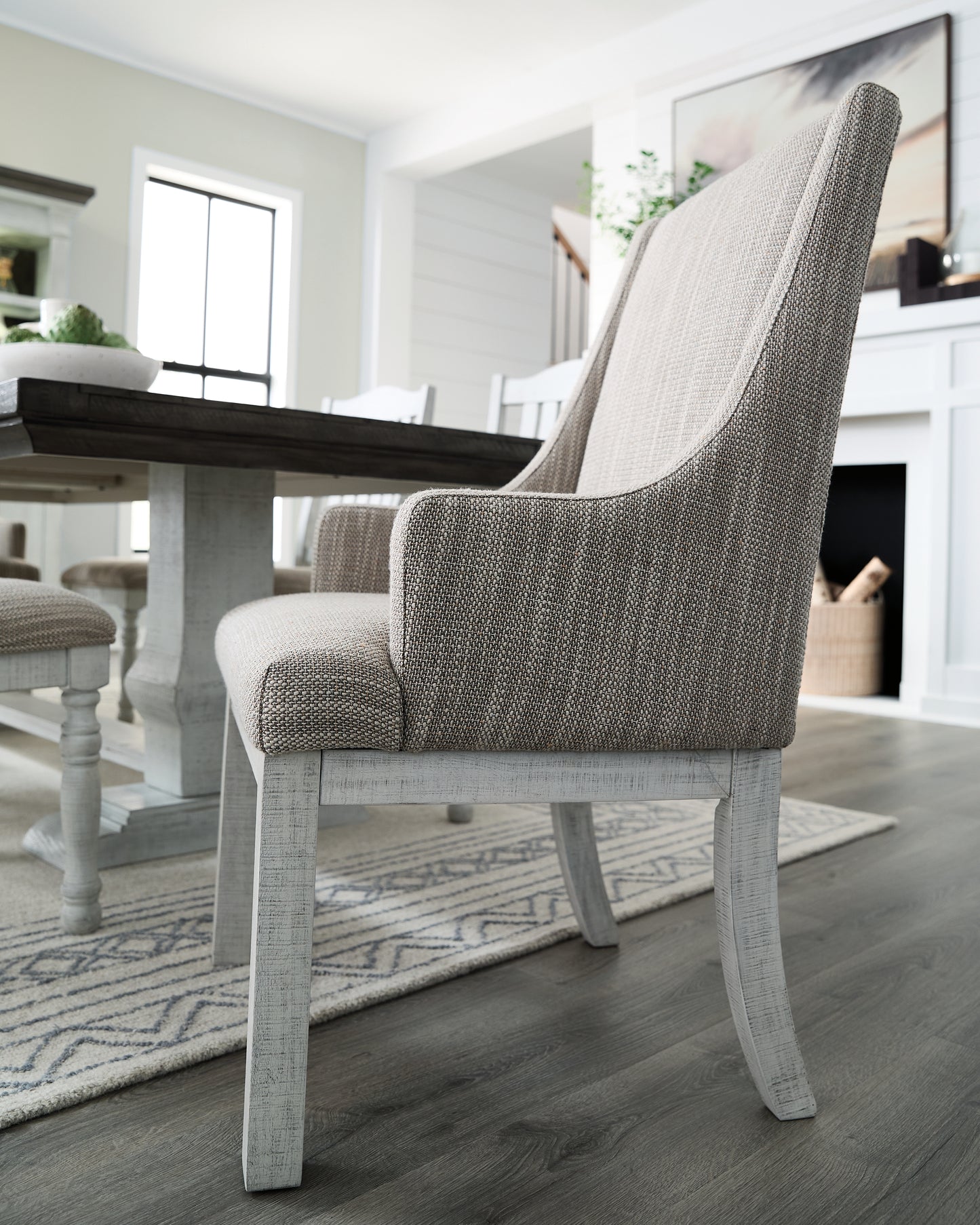 Havalance Dining Arm Chair