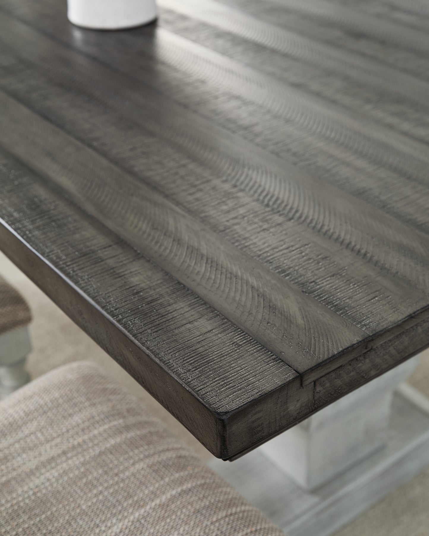 Havalance Dining Table