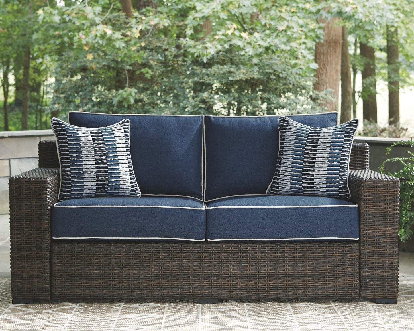 Grasson Lane Loveseat with Cushion